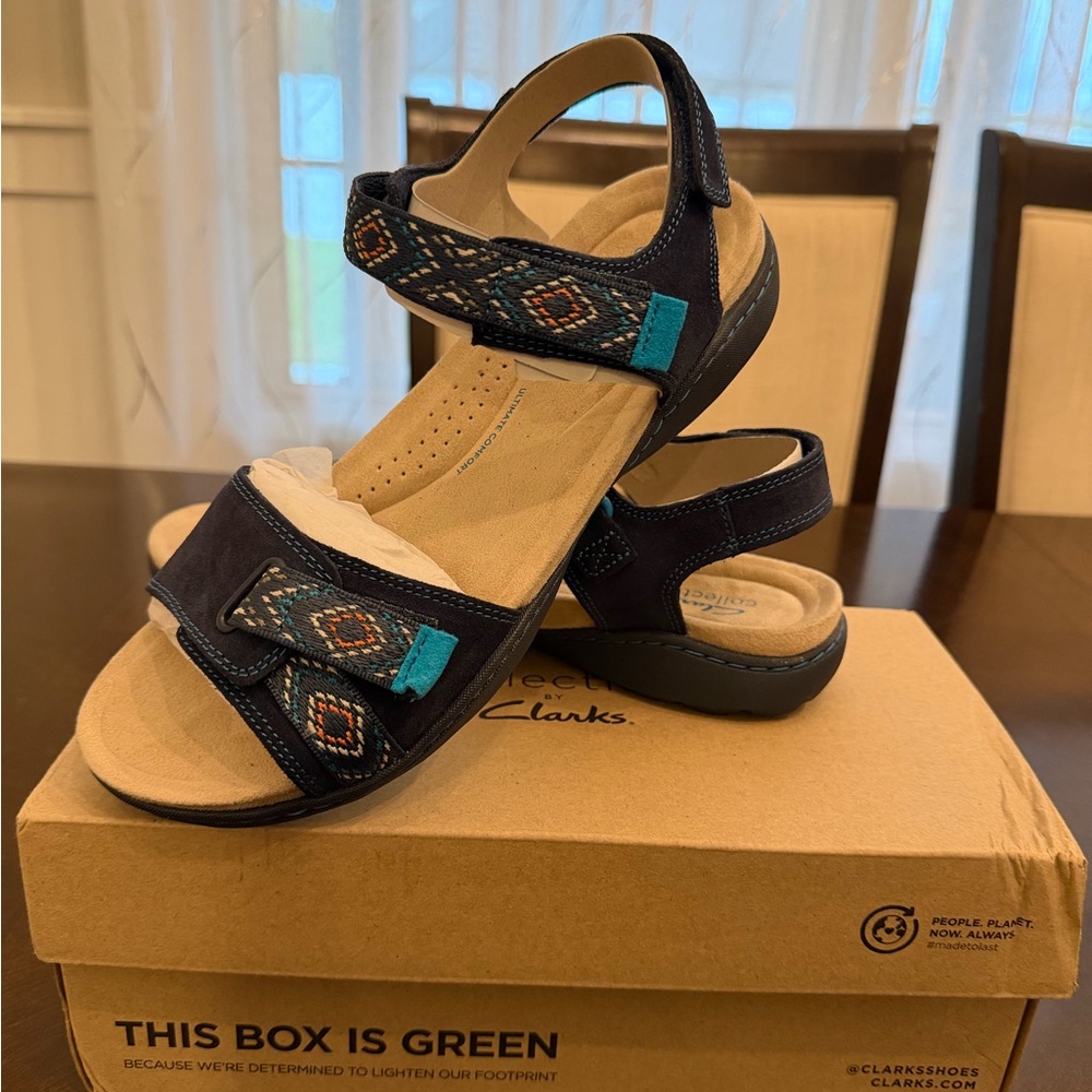 New - Clarks Women's Amanda Sprint Sandals with Navy and Teal Accents